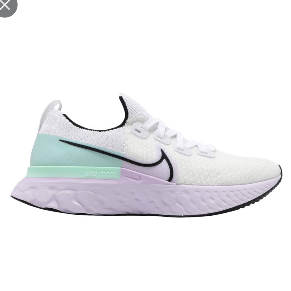 Iced Lilac Nike Infinity React Running Shoes (Womens US 8)